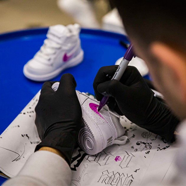 Άρωμα Ευρώπης το NIKE AIR FORCE 1 EVENT του SNEAKER CAGE μαζί με το SAKE TATTOO CREW. 