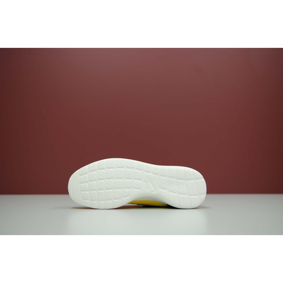 NIKE ROSHE ONE RETRO 819881-741 Κίτρινο