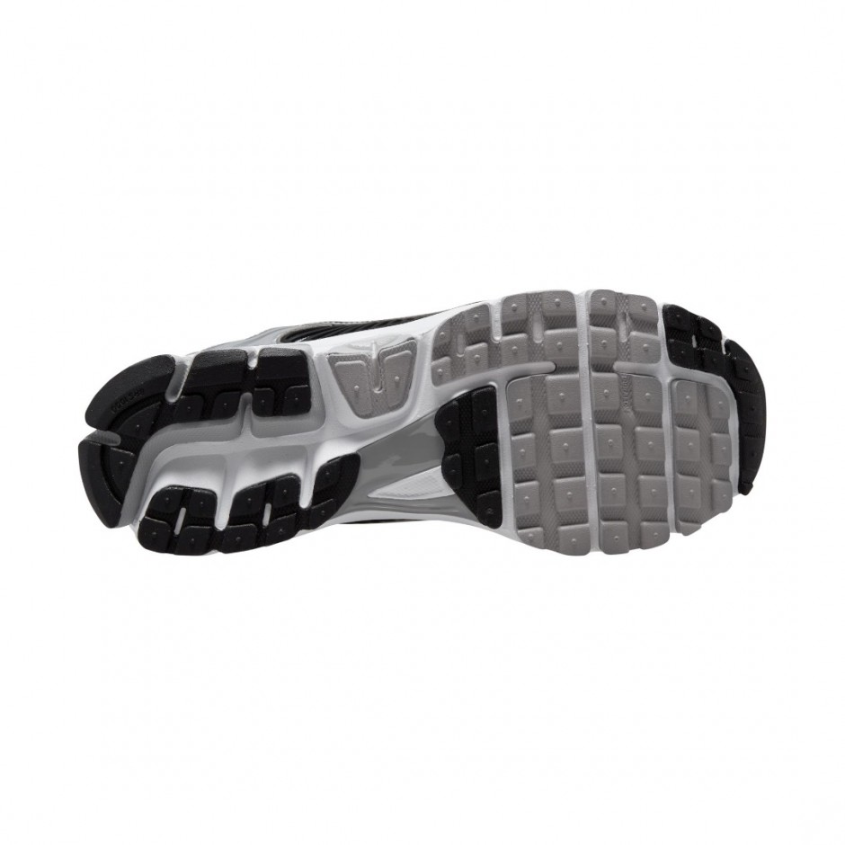 NIKE ZOOM VOMERO 5 FJ4151-004 Silver