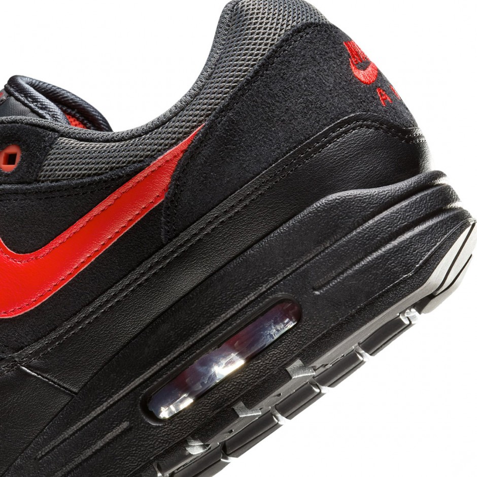 NIKE AIR MAX 1 ESS FZ5808-008 Black
