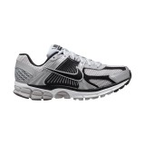 NIKE ZOOM VOMERO 5 FJ4151-004 Silver Image 