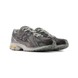 Men's Sneakers Silver - New Balance 1906R Image 1