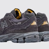 Men's Sneakers Black - New Balance 2002R Image 1