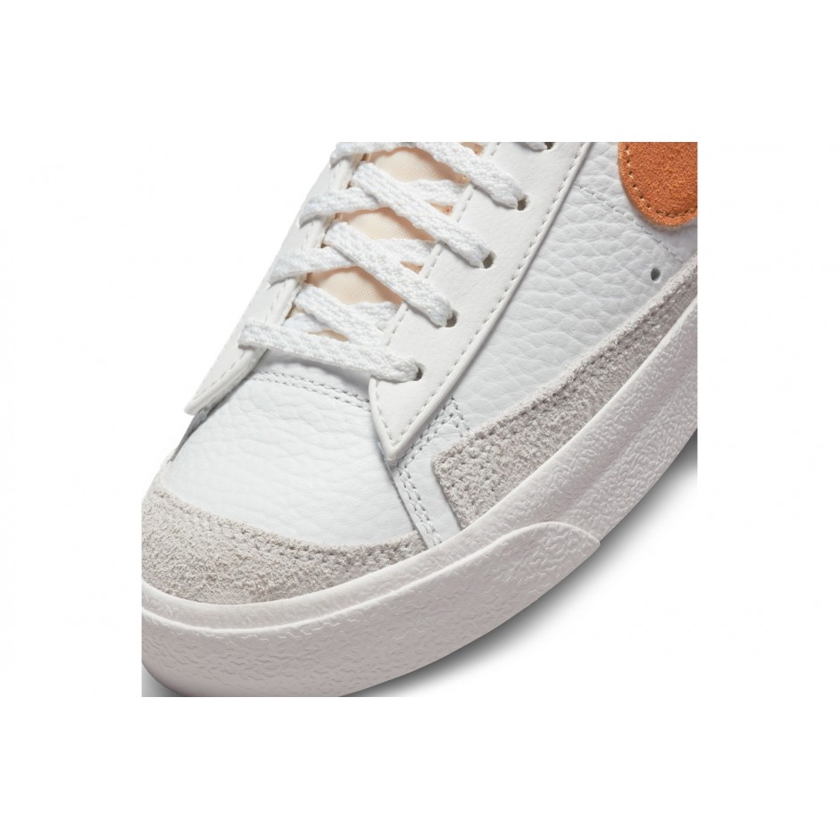 Γυναικεία Παπούτσια NIKE WMNS BLAZER MID 77 Λευκό DX8948-100 