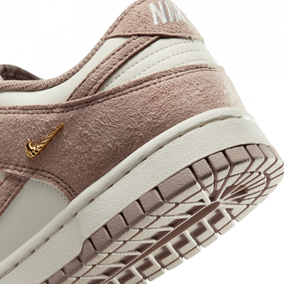 NIKE WMNS NIKE DUNK LOW  IB4417-105 Ecru