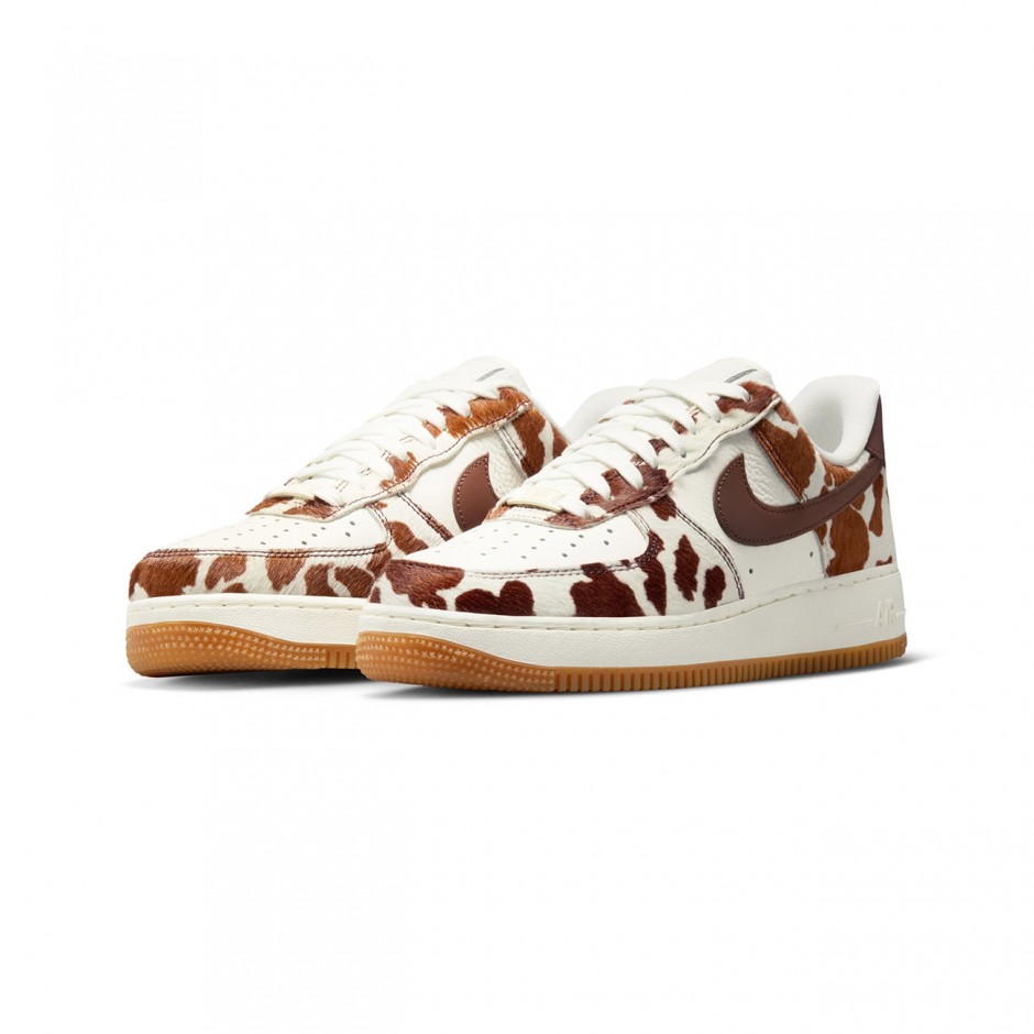 Women's Sneakers Ecru - Nike Air Force 1 '07