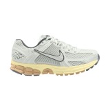 Γυναικεία Sneakers Εκρού - Nike Zoom Vomero 5 Εικόνα 