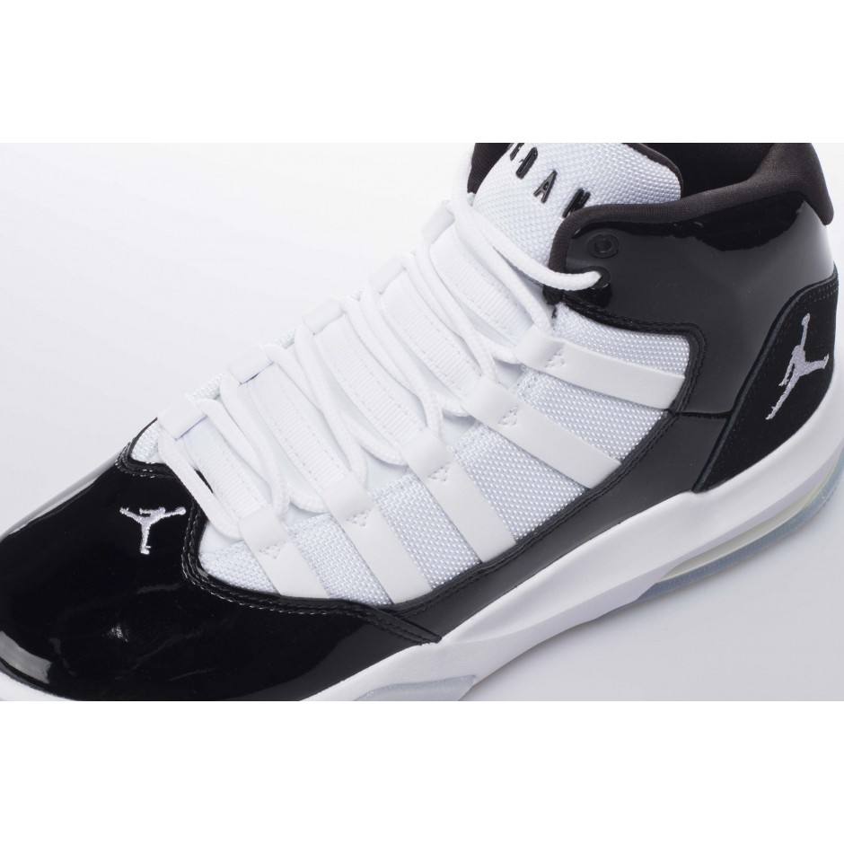 JORDAN MAX AURA AQ9214-011 White-Black