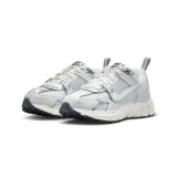 Kids' Sneakers Grey - Nike Vomero 5 Image 1