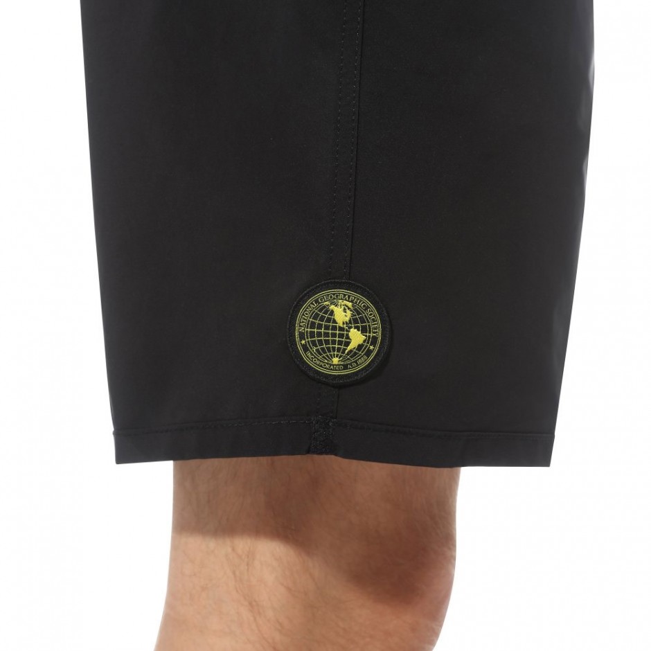VANS X NATIONAL GEOGRAPHIC VOYAGE TRUNK BOARDSHORTS VA3HV2YQP-YQP Black