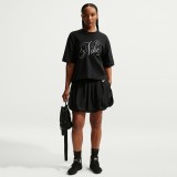 Women's T-Shirt Black - Nike Sportswear Image 4