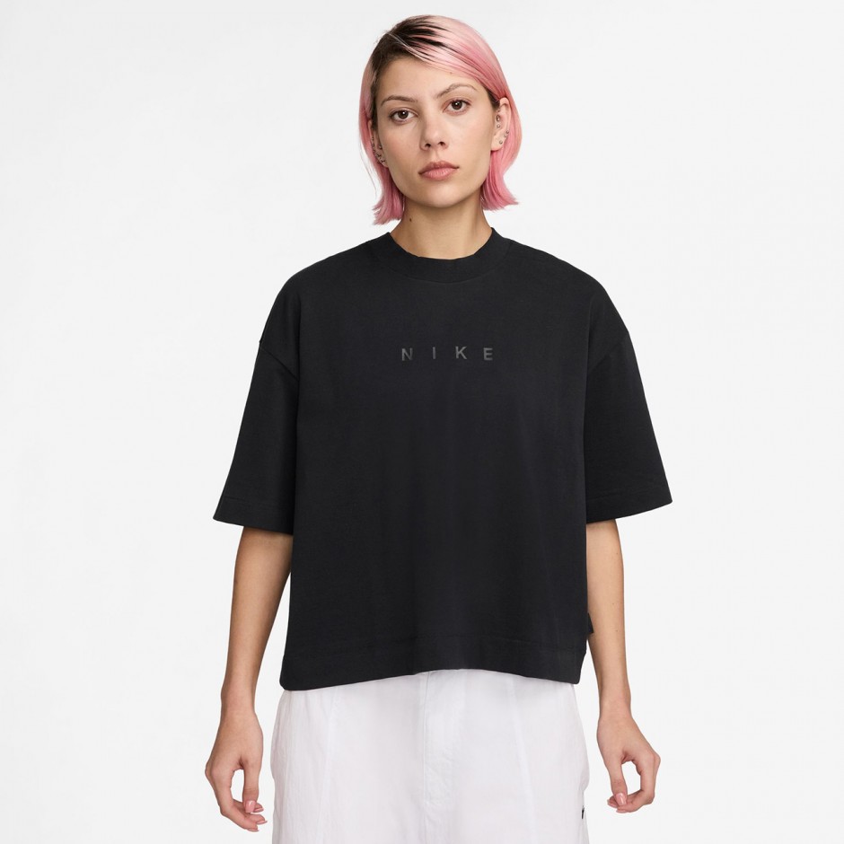 Women's T-Shirt Black - Nike Sportswear 