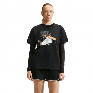 Women's T-Shirt Black - Nike Sportswear Classic