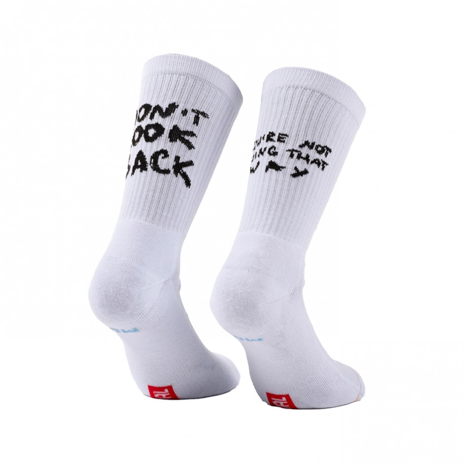 BEE UNUSUAL DON'T LOOK BACK WHITE SOCKS AS-252906-WHITE White