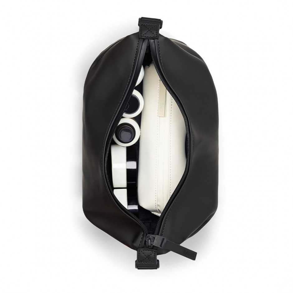 RAINS HILO WASH BAG W3 15630-01 Black