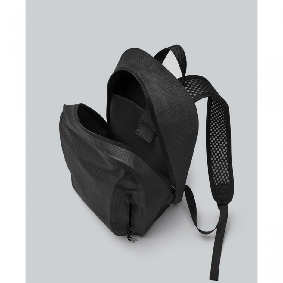 GASTON LUGA LIGHTWEIGHT DUOSEAL BACKPACK 14 LWDSBP14BK-BLACK Black