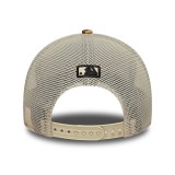 Women's Cap Brown - New Era New York Yankees MLB Leopard 9FORTY A-Frame Image 0