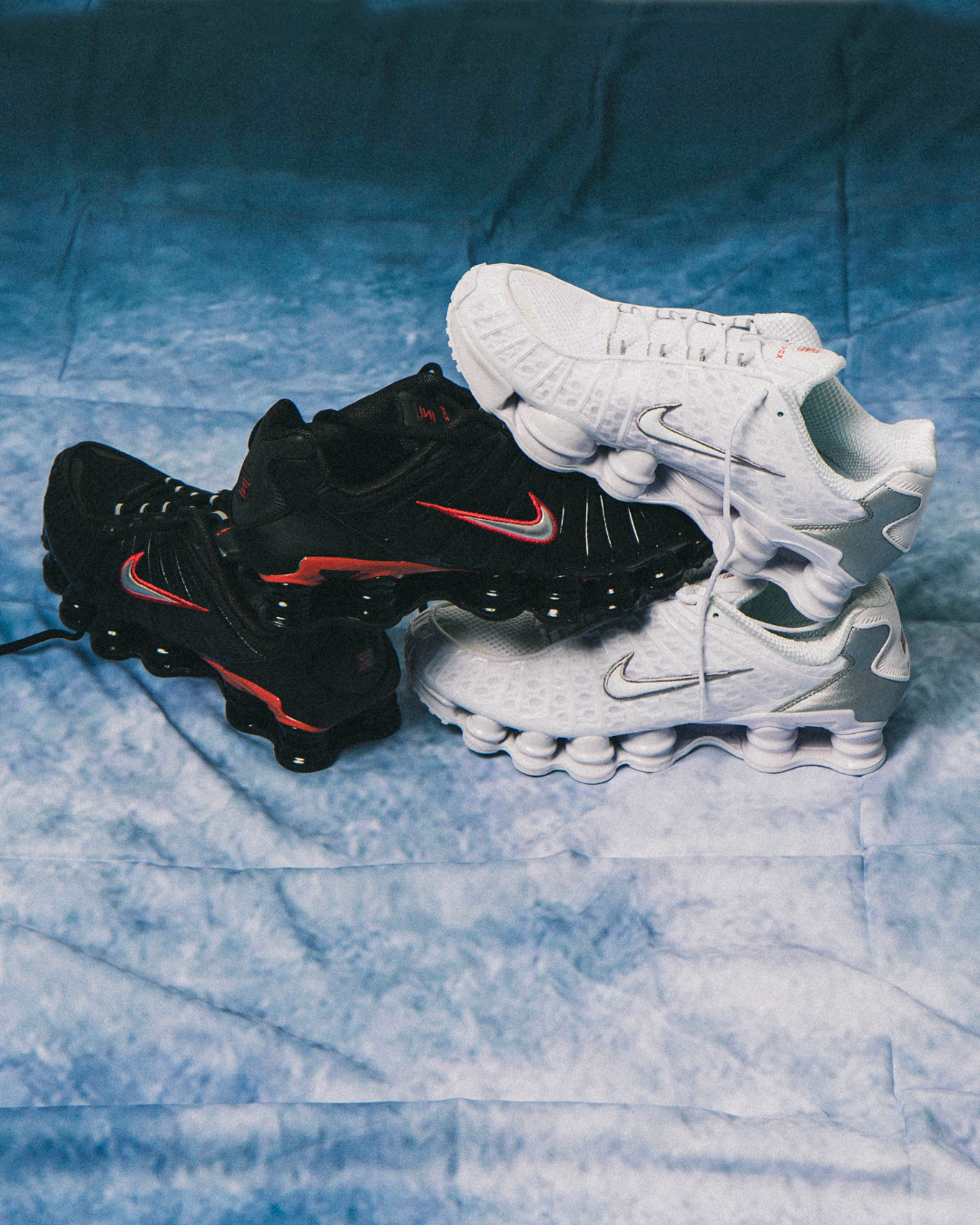 <i class="fas fa-star"></i>  Sneakers